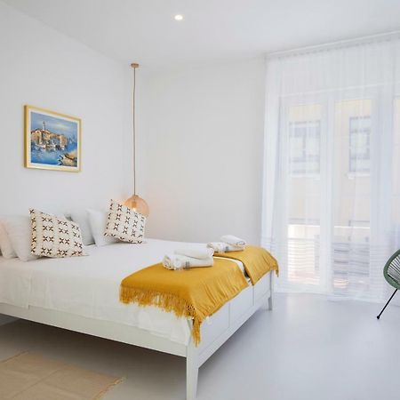Twins Idola Apartments Пула Екстериор снимка